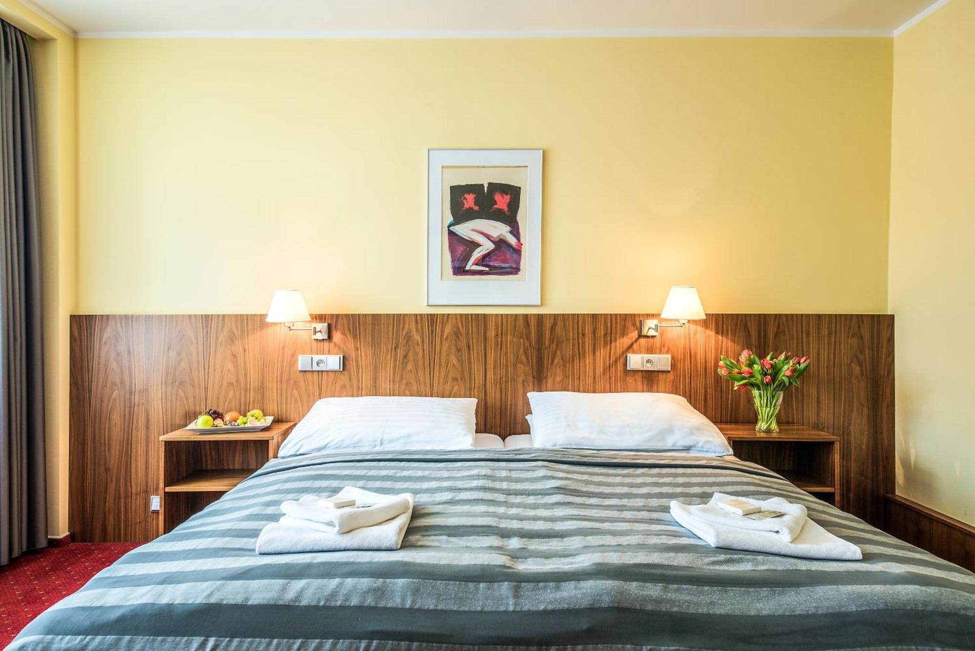 Jana Hotel