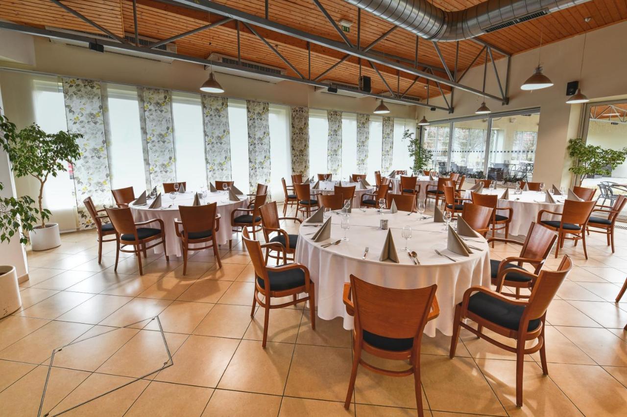 Jana Hotel 4*